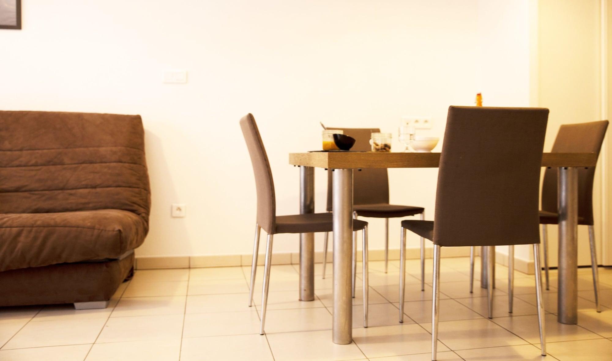 Zenitude Hôtel-Résidences Le Maestria Antibes Esterno foto