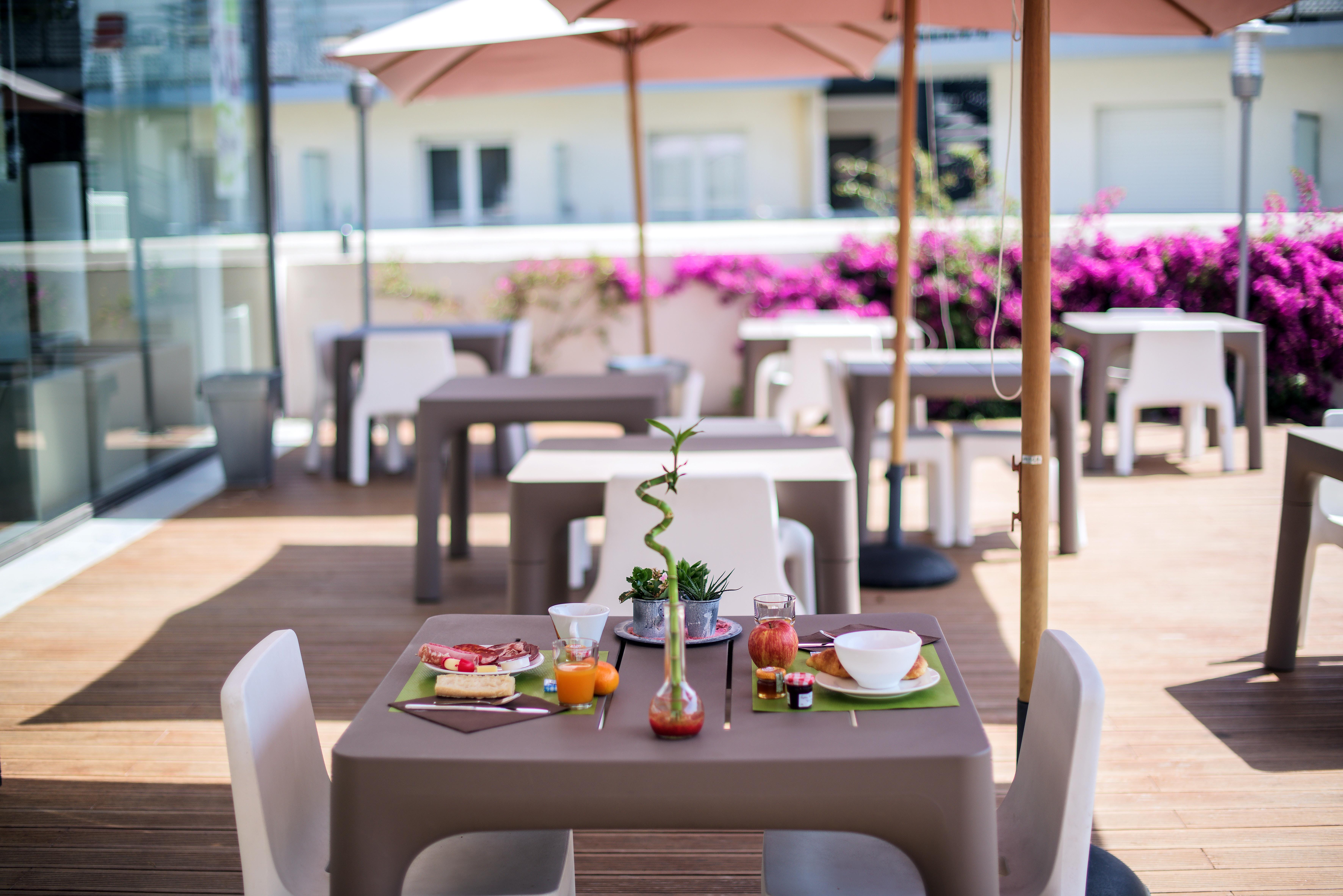 Zenitude Hôtel-Résidences Le Maestria Antibes Esterno foto