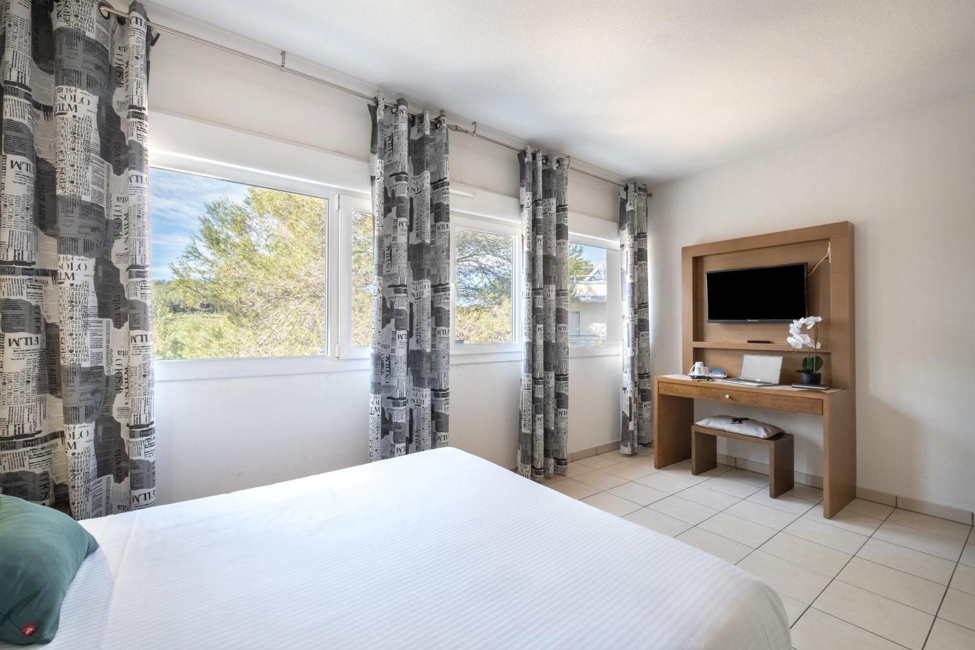 Zenitude Hôtel-Résidences Le Maestria Antibes Esterno foto